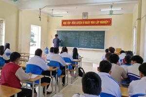 Giáo viên biệt phái tại Trung tâm GDNN-GDTX số 1 (Thanh Hoá) suốt 4 tháng chưa được nhận lương.