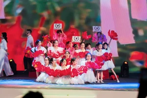 Tiết mục biểu diễn văn nghệ của học sinh Hệ thống giáo dục Nobel School.