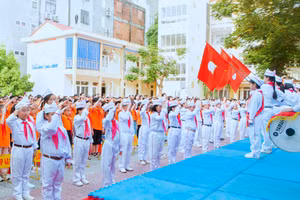 Tiết sinh hoạt dưới cờ tại Trường Tiểu học Điện Biên 1.