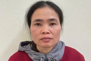 Đinh Thị Kim tại cơ quan CSĐT.