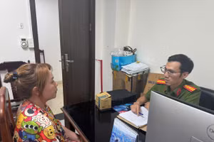 Nguyễn Hồng Nhung cầm đầu đường dây lừa đảo mua hàng bốc thăm trúng thưởng.