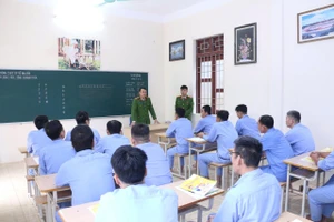 Lớp học xoá mù ở cơ sở cai nghiện số 1, tỉnh Thanh Hoá.