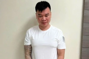 Thu "vệ sỹ" bị bắt.