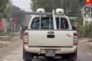 Chiếc xe biển xanh vi phạm bị xử phạt gần 40 triệu đồng.