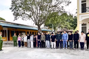 Công an tỉnh Thanh Hóa triệt phá đường dây lừa đảo bằng hình thức thông báo trúng thưởng, bắt giữ 35 đối tượng.