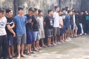 Hàng chục người liên quan đến ma tuý bị bắt giữ.