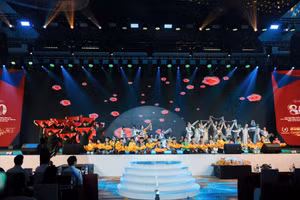 Những tiết mục văn nghệ đặc sắc góp phần bồi đắp lòng tự hào cho thế hệ trẻ.