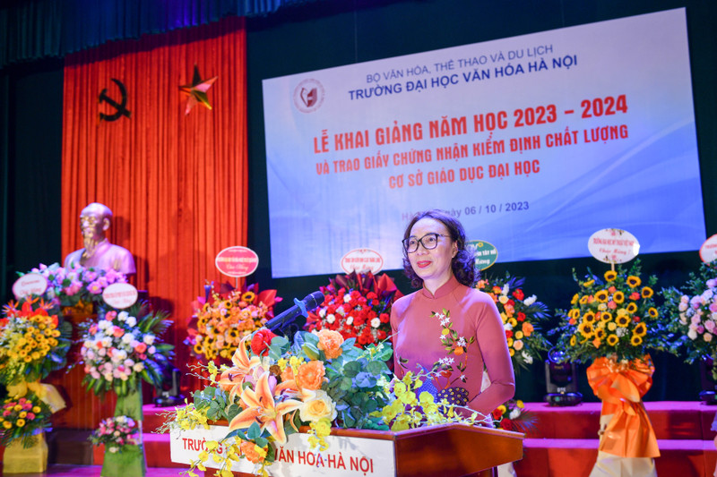 Gần 1.600 tân sinh viên Đại học Văn Hóa chào đón năm học mới