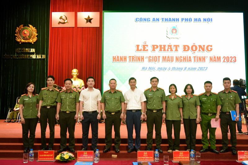 Hơn 600 chiến sĩ tham gia hành trình 'Giọt máu nghĩa tình 2023'