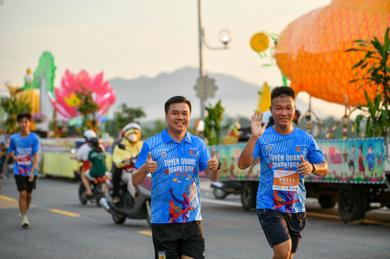 Hơn 500 vận động viên tham gia giải chạy Marathon Tuyên Quang 2023