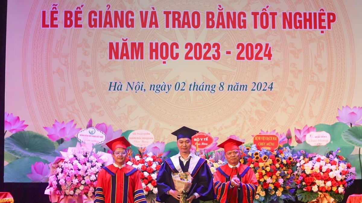 Hiệu trưởng Trường ĐH Y dược nhắn nhủ 6 tiêu chí trở thành người thầy thuốc giỏi