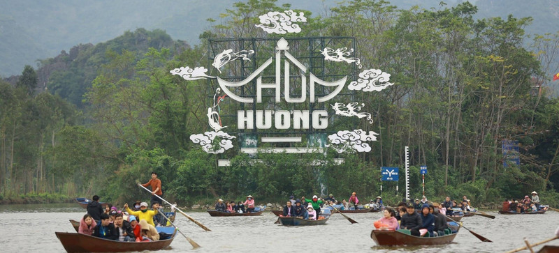 10 ngôi chùa được nhiều người tìm đến cầu bình an dịp đầu năm 
