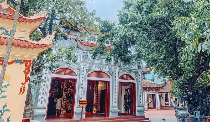 10 ngôi chùa được nhiều người tìm đến cầu bình an dịp đầu năm 