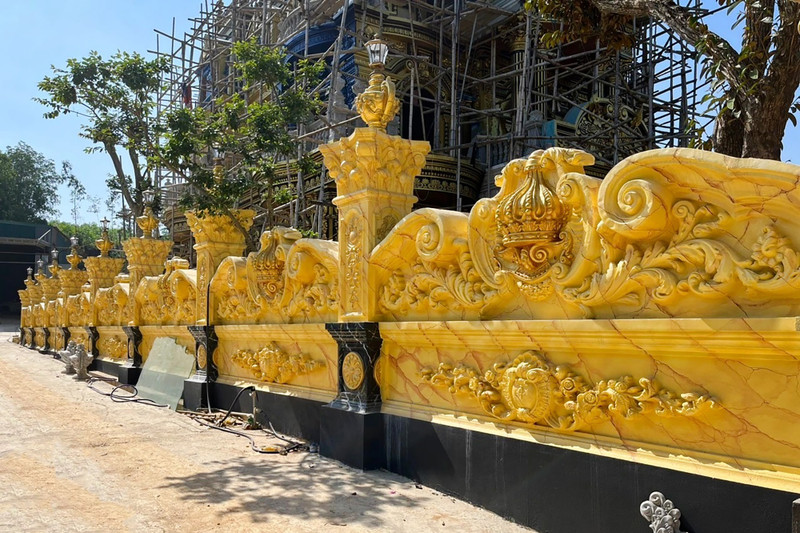 Cận cảnh lâu đài hơn 70 tỷ của đại gia 'đồng nát' ở Nghệ An