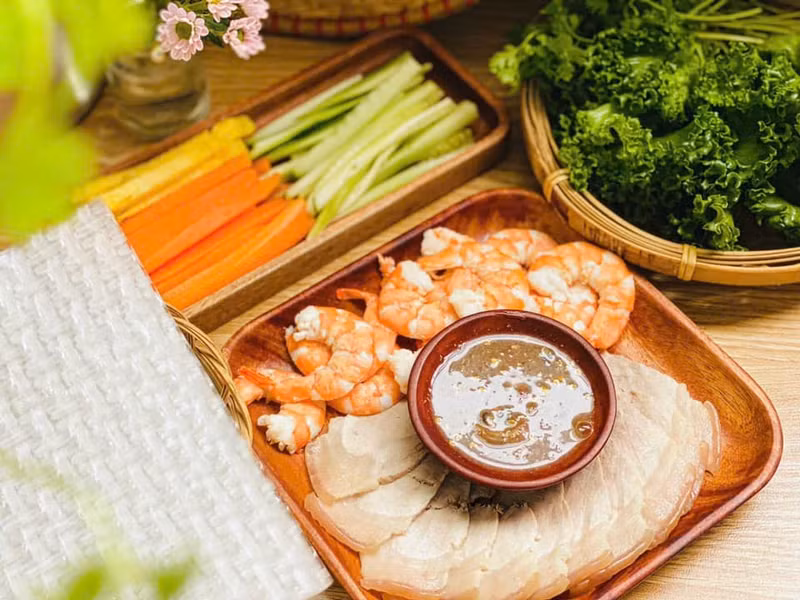 Vợ đảm khoe mâm cơm hấp dẫn khiến chồng đi đâu cũng muốn về nhà