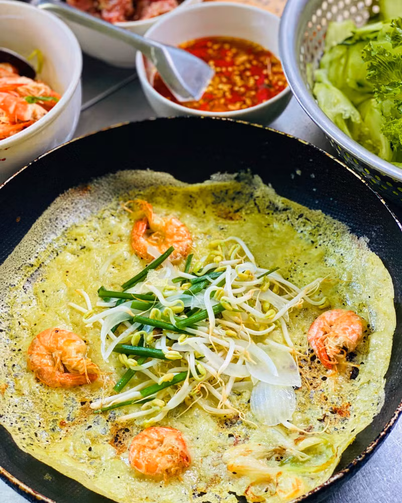 Vợ đảm khoe mâm cơm hấp dẫn khiến chồng đi đâu cũng muốn về nhà