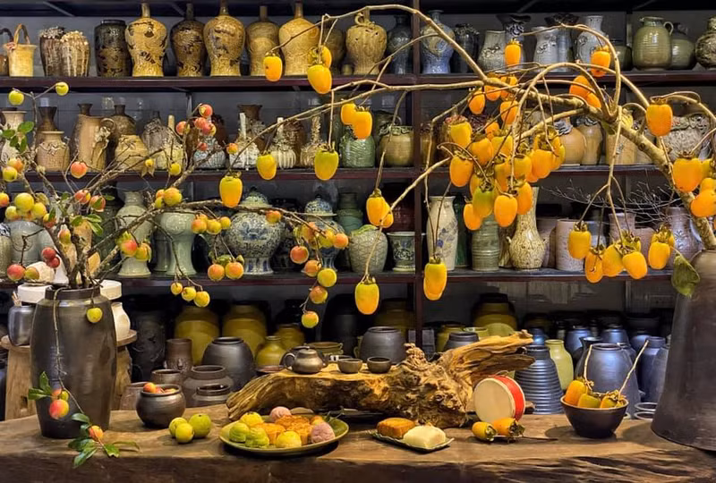 Những cành hồng quả cắm bình đẹp mê mẩn, mang cả mùa Thu vào nhà