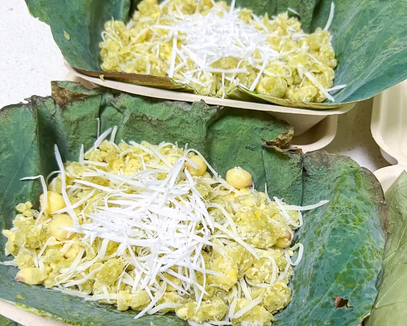 'Đặc sản' mùa thu Hà Nội, càng đi xa càng nhớ quay quắt