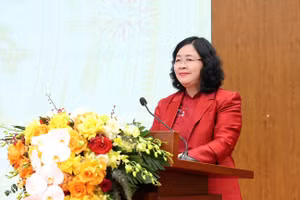 Bà Bùi Thị Minh Hoài.