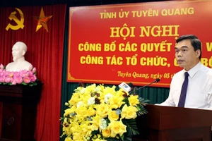 Ông Ma Thế Hồng, Phó Bí thư Tỉnh ủy Tuyên Quang phát biểu nhận nhiệm vụ.