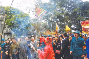 Trò chơi dân gian “Cướp Kén” làng Dị Nậu.