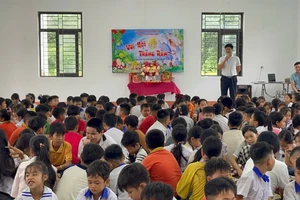 Trường PTDTBT TH Trung Sơn A (xã Trung Sơn, tỉnh Phú Thọ) tổ chức Tết Trung thu 2025. Ảnh: Trường PTDTBT TH Trung Sơn A