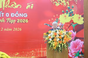 Phó Chủ tịch Thường trực Quốc hội Đỗ Văn Chiến phát biểu tại buổi trao quà Tết.