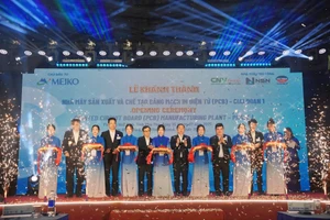 Khánh thành nhà máy sản xuất và chế tạo bảng mạch in điện tử Meiko Hòa Bình.