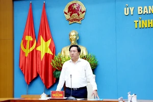 Chủ tịch UBND tỉnh Phú Thọ Trần Duy Đông yêu cầu triển khai tháo gỡ khó khăn phát triển các KCN trên địa bàn.