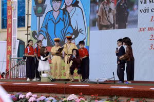 Hội thi có sự tham gia của các đội đại diện cho 7 cụm tương ứng với 32 cụm chuyên môn trên địa bàn tỉnh Phú Thọ.