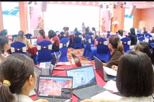 Tập huấn kỹ năng ứng dụng AI cho giáo viên tại Phú Thọ.