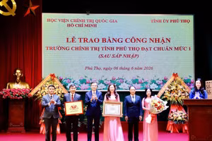 Trường Chính trị tỉnh Phú Thọ đón chuẩn mức 1 sau sáp nhập.