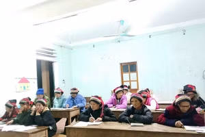 Lớp xoá mù chữ được mở tại xã Bạch Đích, tỉnh Tuyên Quang.