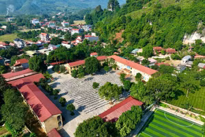 Trường PTDTBT THCS Thu Cúc được đầu tư khang trang.