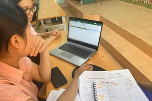 Giáo viên Trường Tiểu học Đại An (Phú Thọ) triển khai công tác điều tra, thống kê phổ cập giáo dục năm 2025. Ảnh: Trường Tiểu học Đại An.