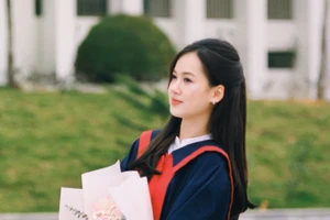 Thủ khoa khối A00 Nguyễn Lê Hiền Mai.