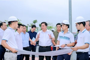 Chủ tịch UBND tỉnh Vĩnh Phúc Trần Duy Đông đã kiểm tra 4 dự án nhà ở xã hội trên địa bàn thành phố Vĩnh Yên.
