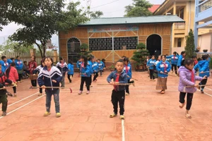 Học sinh Trường PTDT Bán trú Tiểu học Chí Cà, huyện Xín Mần, tỉnh Hà Giang.