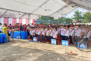 Lễ khai giảng năm học mới tại Trường TH Phú Nham, xã Phù Ninh. Ảnh: TH Phú Nham