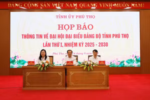 Tỉnh ủy Phú Thọ họp báo thông tin về công tác tổ chức Đại hội đại biểu Đảng bộ tỉnh lần thứ I.