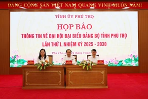 Tỉnh ủy Phú Thọ họp báo thông tin về công tác tổ chức Đại hội đại biểu Đảng bộ tỉnh lần thứ I.