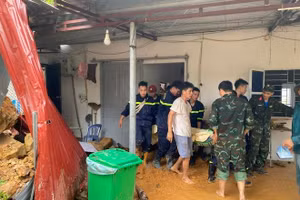 Hiện trường vụ sạt lở đất tại huyện Sông Lô.