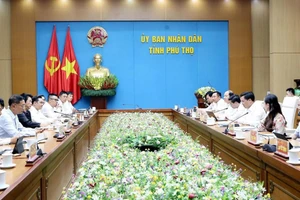 Quang cảnh buổi làm việc.