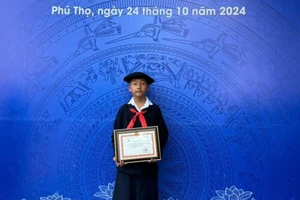 Em Già Mí Chung đạt giải Khuyến khích cuộc thi Đại sứ Văn hoá đọc toàn quốc năm 2024.