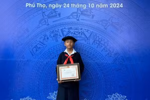 Em Già Mí Chung đạt giải Khuyến khích cuộc thi Đại sứ Văn hoá đọc toàn quốc năm 2024.