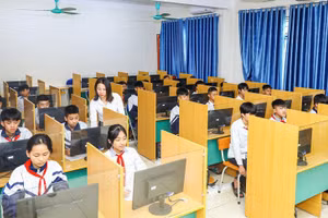 Học sinh xã Vĩnh Tường, tỉnh Phú Thọ được học tập trong ngôi trường khang trang, hiện đại.