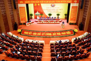 Đại hội đại biểu Đảng bộ tỉnh Phú Thọ lần thứ I, có sự tham dự của 500 đại biểu, đại diện cho hơn 257.000 Đảng viên trong toàn Đảng bộ. 