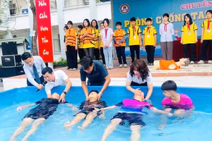 Trường học tại Phú Thọ chủ động phòng, chống đuối nước cho học sinh.