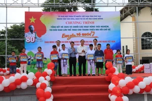 Chương trình diễn ra sôi nổi, hào hứng và đầy ý nghĩa đối với thanh thiếu nhi.