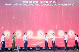 Lãnh đạo tỉnh Vĩnh Phúc chính thức bấm nút phát động phong trào thi đua.